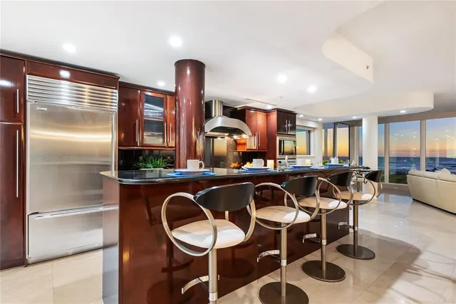 $5,000,000 | 534 Beach Road, Sarasota, FL 34242