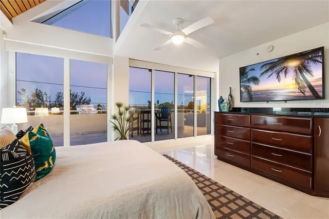 $5,000,000 | 534 Beach Road, Sarasota, FL 34242