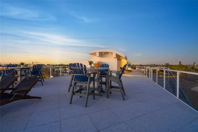 $5,000,000 | 534 Beach Road, Sarasota, FL 34242