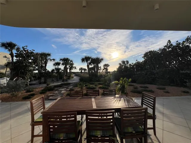 $5,000,000 | 534 Beach Road, Sarasota, FL 34242