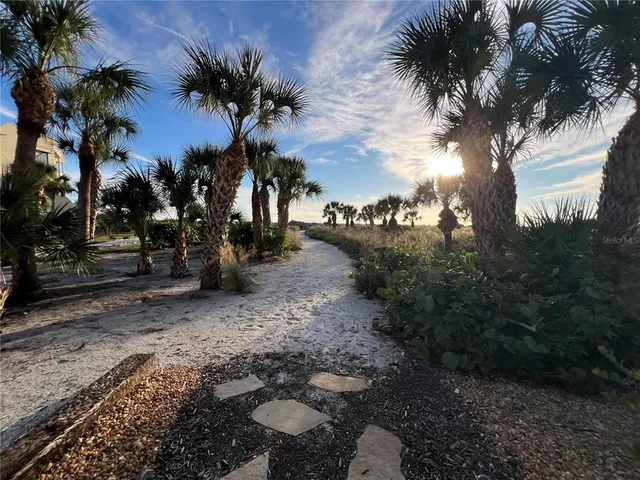 $5,000,000 | 534 Beach Road, Sarasota, FL 34242