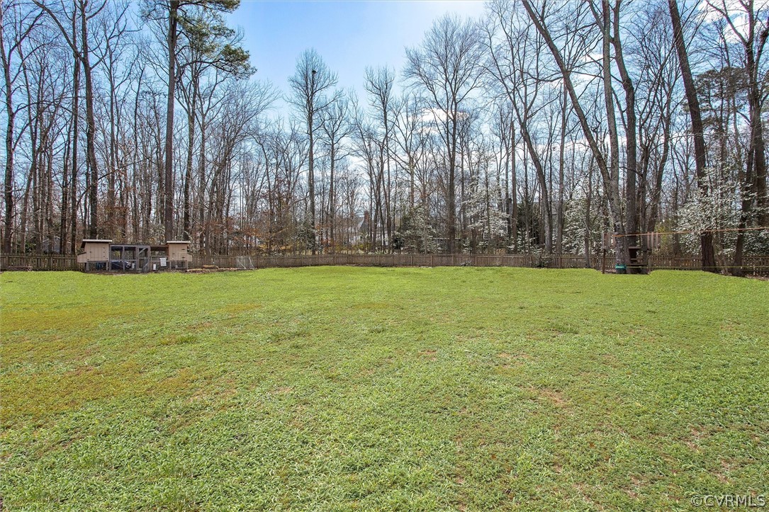 1970 Albion Road Midlothian, VA 23113 - Photo 40 of 50 a view of a yard with palm trees