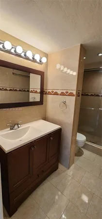 $2,300 | Villa Rustica Condominium, Hialeah, FL 33015