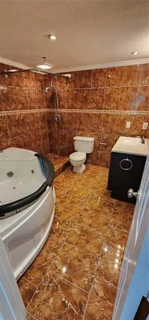 $2,300 | Villa Rustica Condominium, Hialeah, FL 33015