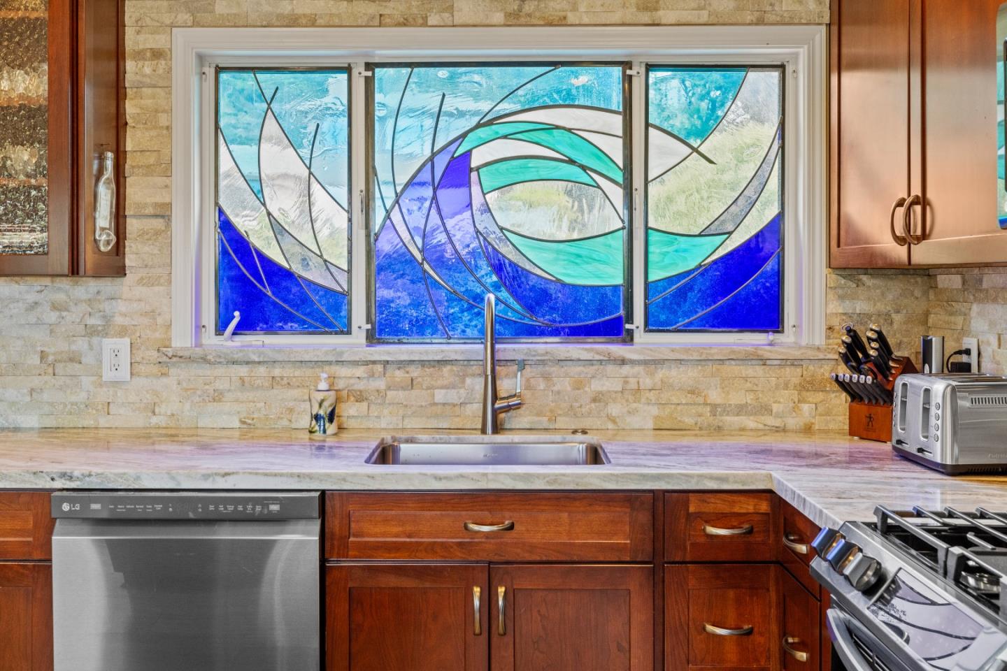 3035 Ribera Road Carmel, CA 93923 - Photo 13 of 45 Gallery Image 13