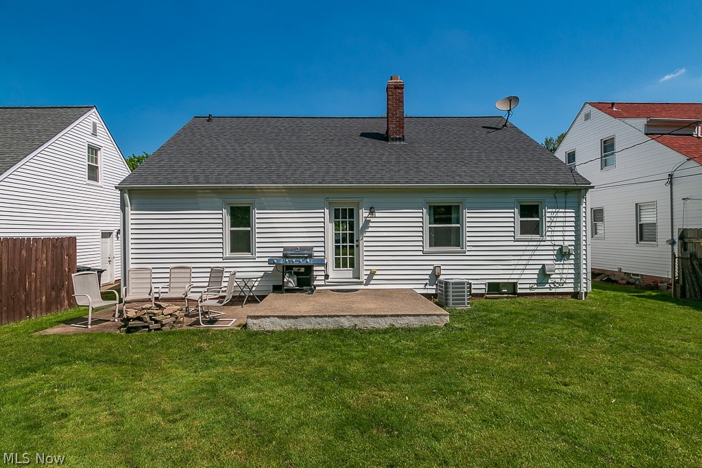 4894 South Sedgewick Road Cleveland, OH 44124 - Photo 7 of 35 Gallery Image 7