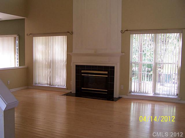 508 Clearbrook Road Matthews, NC 28105 - Photo 4 of 13