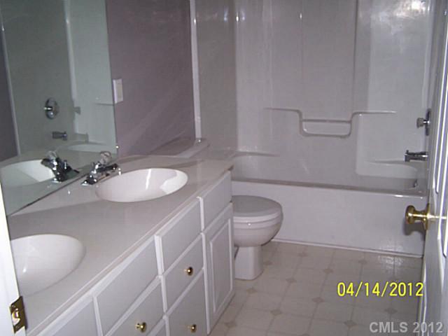 508 Clearbrook Road Matthews, NC 28105 - Photo 10 of 13