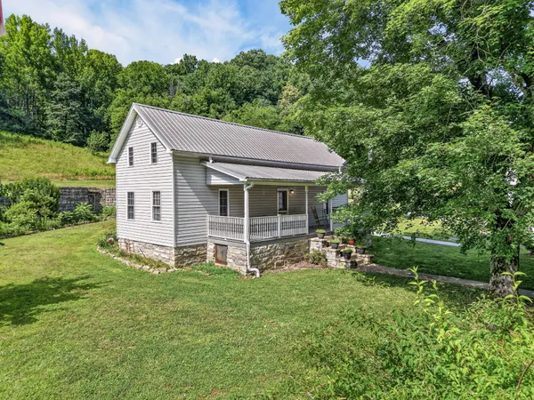 $1,990,000 | 143 Buford Hughey Road, Dellrose, TN 38453