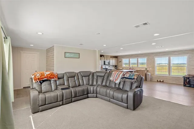 $197,000 | 20100 Parish Line Road, Kinder, LA 70648