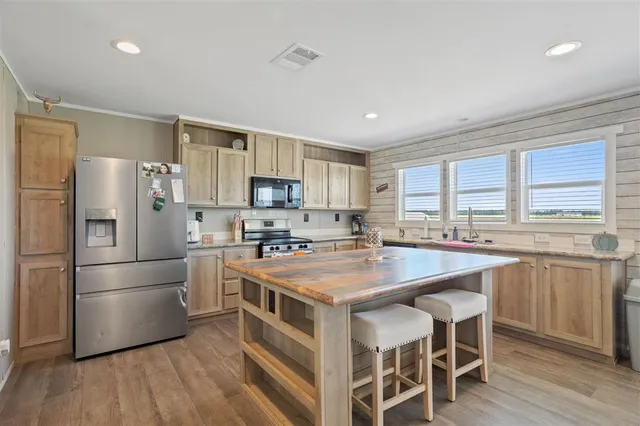 $197,000 | 20100 Parish Line Road, Kinder, LA 70648