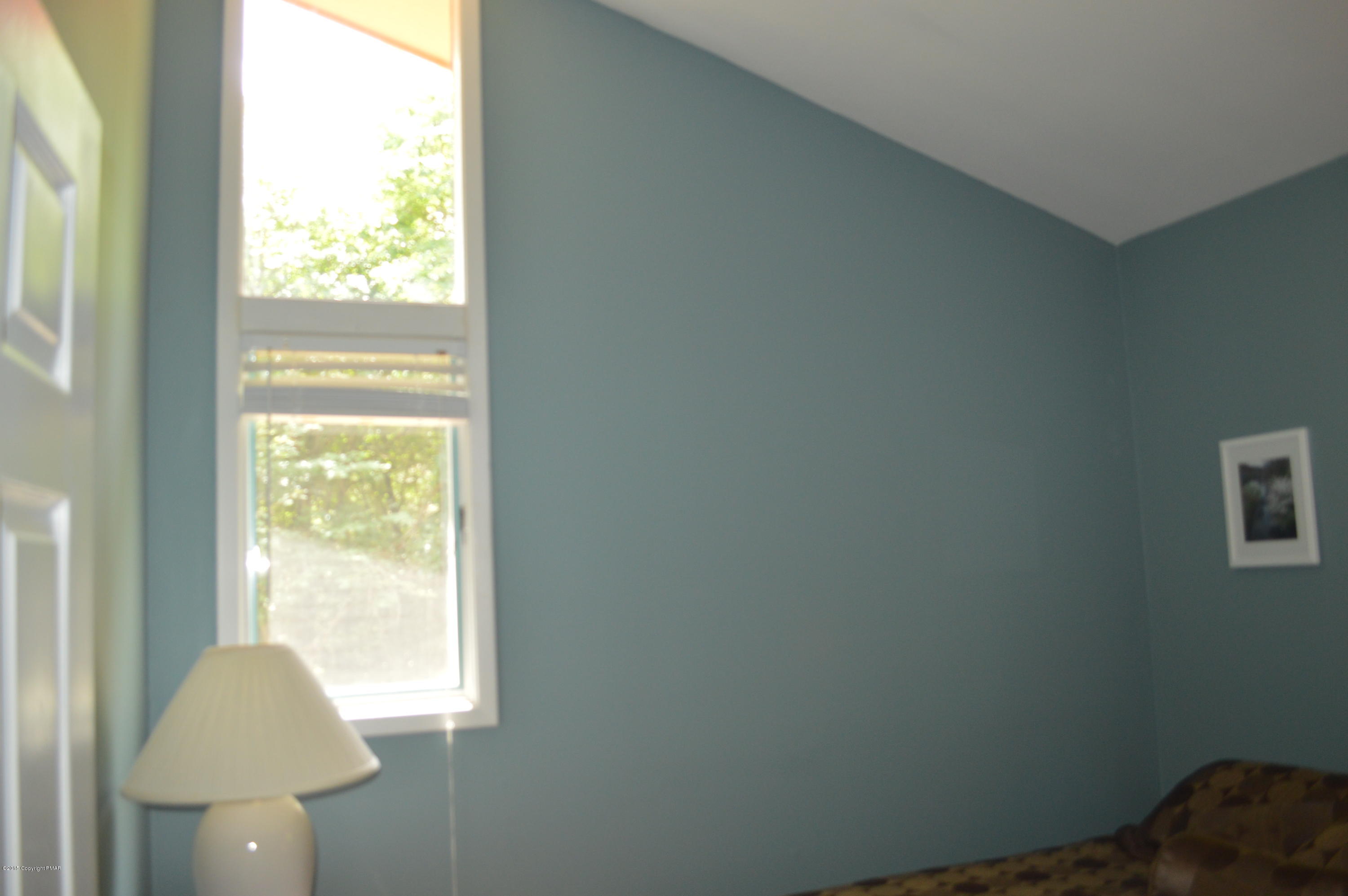 180 Brier Crest Road Blakeslee, PA 18610 - Photo 12 of 32 Master Bedroom