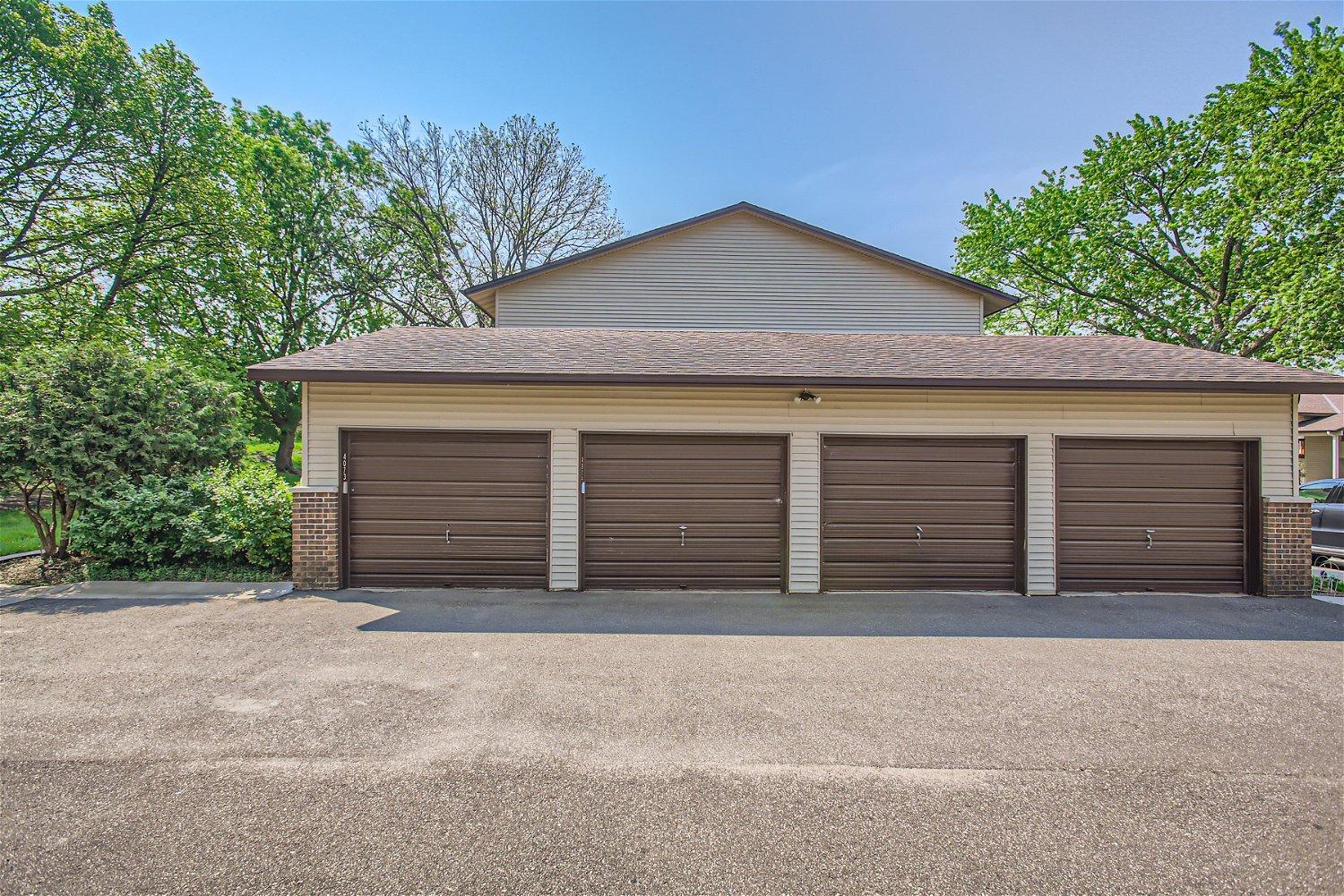 4075 Foss Road St. Anthony, MN 55421 - Photo 25 of 28