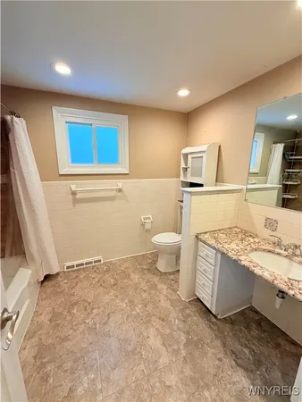 $2,800 | 79 East Toulon Drive, Cheektowaga, NY 14227