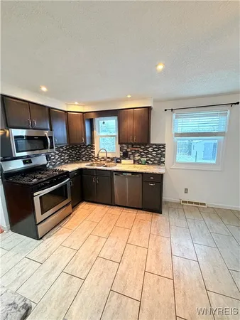 $2,800 | 79 East Toulon Drive, Cheektowaga, NY 14227