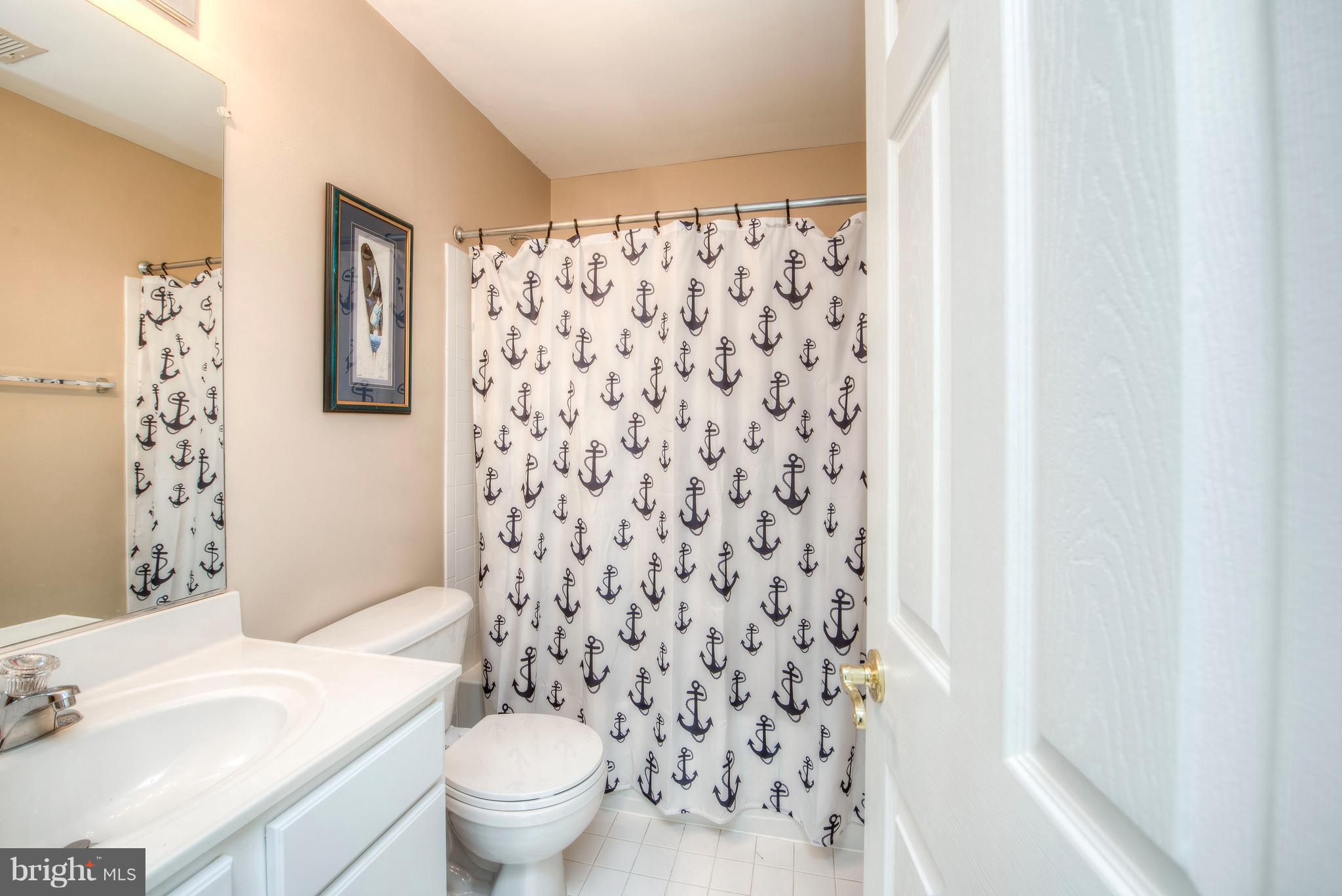 15600 Avocet Loop Woodbridge, VA 22191 - Photo 15 of 29 Bath