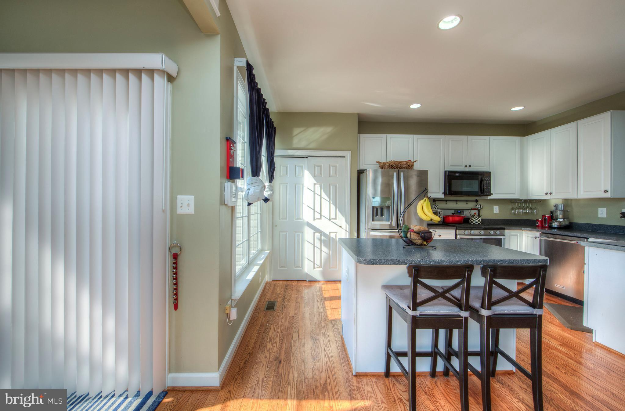 15600 Avocet Loop Woodbridge, VA 22191 - Photo 5 of 29 Kitchen