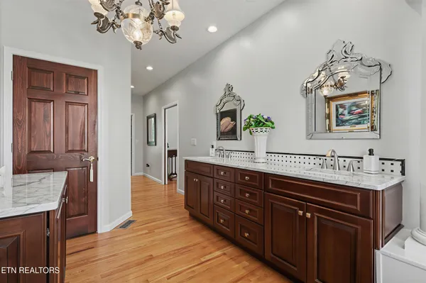 $1,149,000 | 607 Cornfield Lane, White Pine, TN 37890