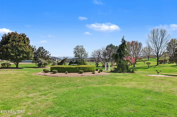 $1,149,000 | 607 Cornfield Lane, White Pine, TN 37890