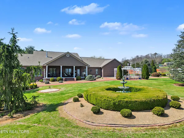 $1,149,000 | 607 Cornfield Lane, White Pine, TN 37890