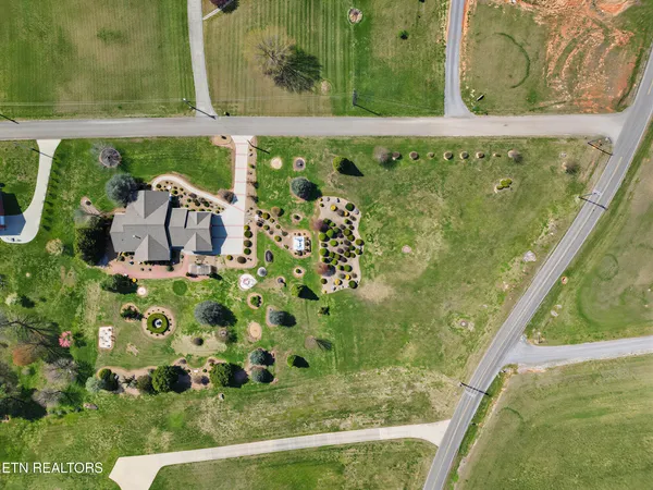 $1,149,000 | 607 Cornfield Lane, White Pine, TN 37890