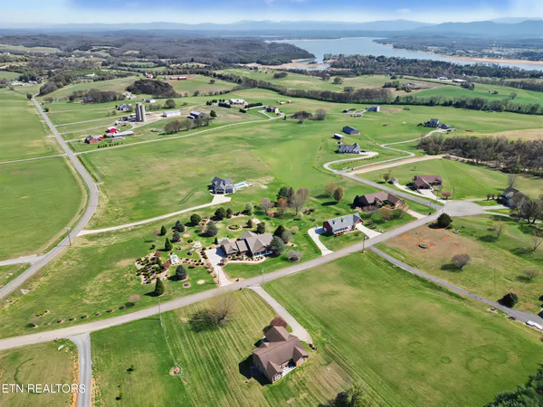 $1,149,000 | 607 Cornfield Lane, White Pine, TN 37890