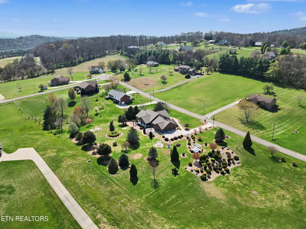 $1,149,000 | 607 Cornfield Lane, White Pine, TN 37890