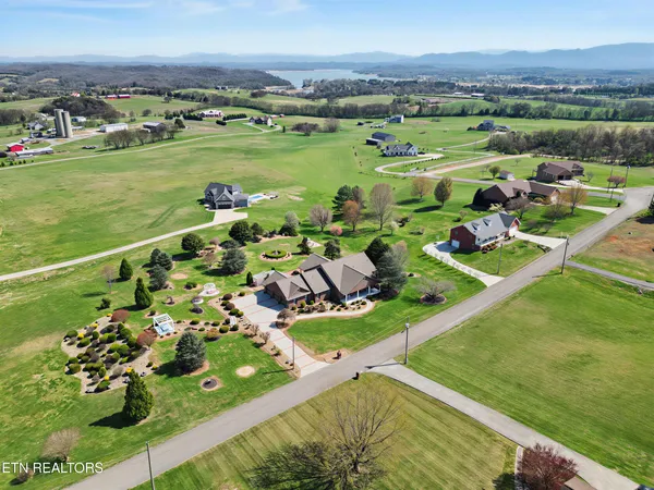 $1,149,000 | 607 Cornfield Lane, White Pine, TN 37890