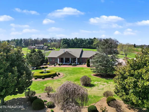 $1,149,000 | 607 Cornfield Lane, White Pine, TN 37890