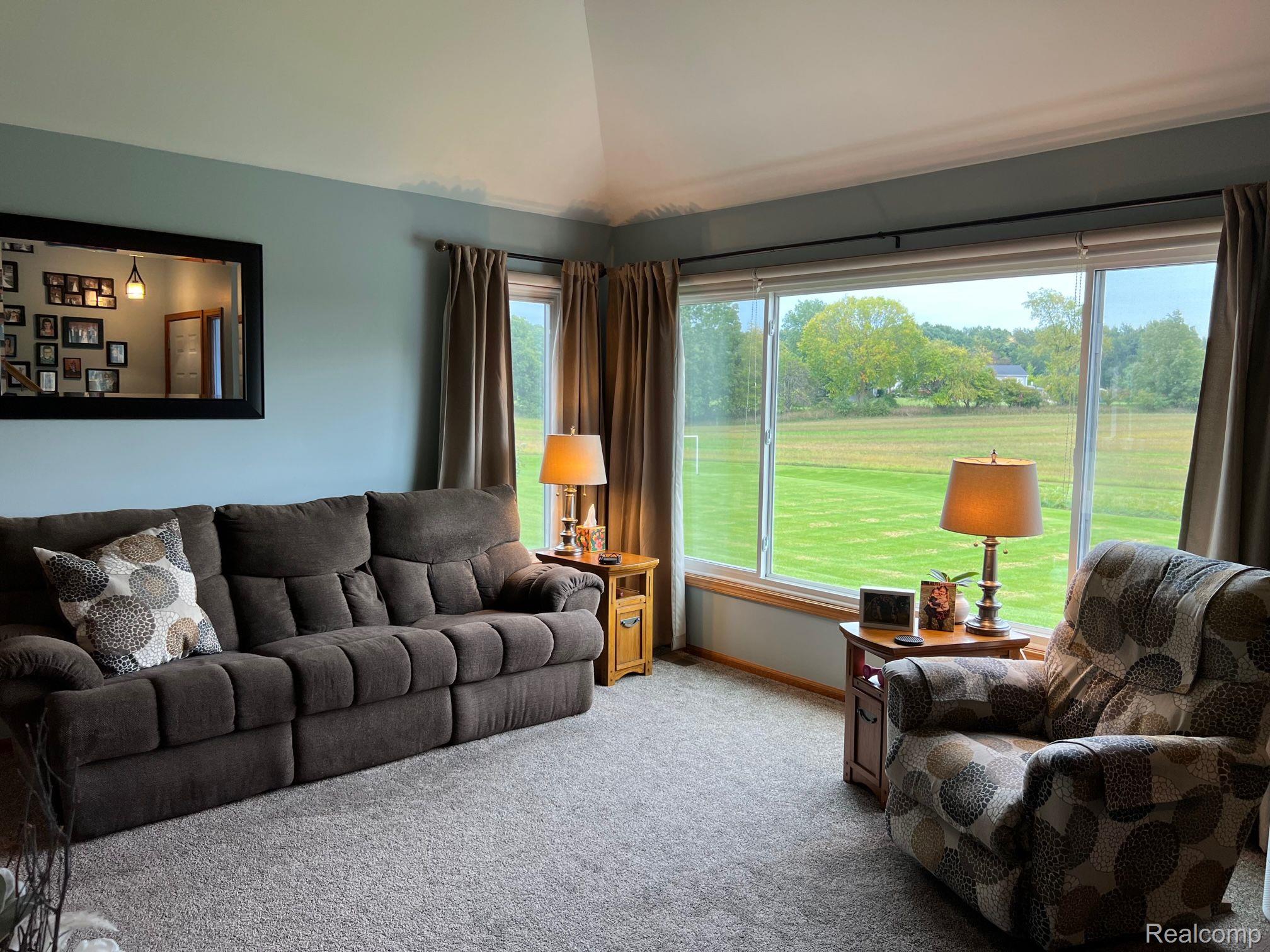 4216 McDowell Road Lapeer, MI 48446 - Photo 18 of 36 Family Room