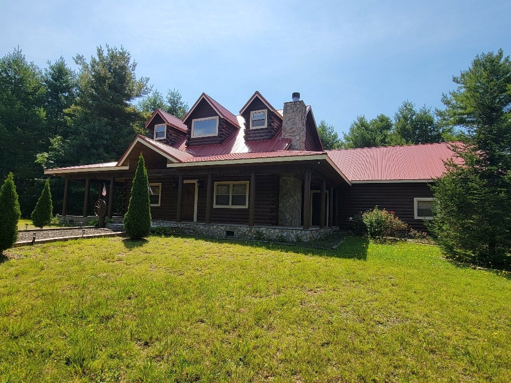 230 Falcon Ridge Road Fries, VA 24330 - Photo 3 of 38 Gallery Image 3