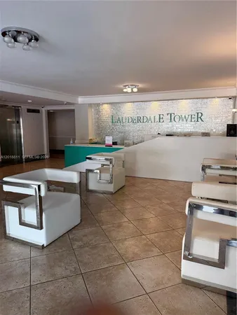 $2,000 | 2900 Northeast 30th Street, Unit A7, Fort Lauderdale, FL 33306
