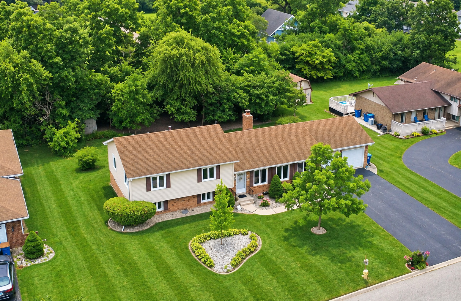 3469 Innsbruck Lane Crete, IL 60417 - Photo 1 of 20 Gallery Image 1
