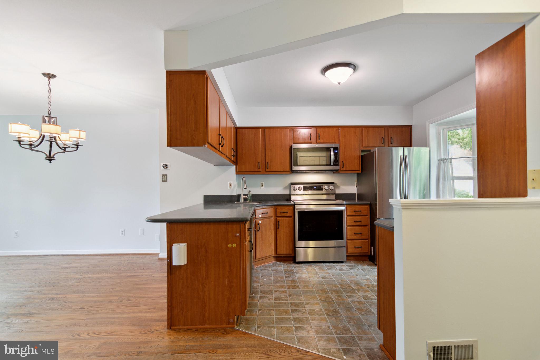 2021 South Glebe Road Arlington, VA 22206 - Photo 3 of 34 Gallery Image 3