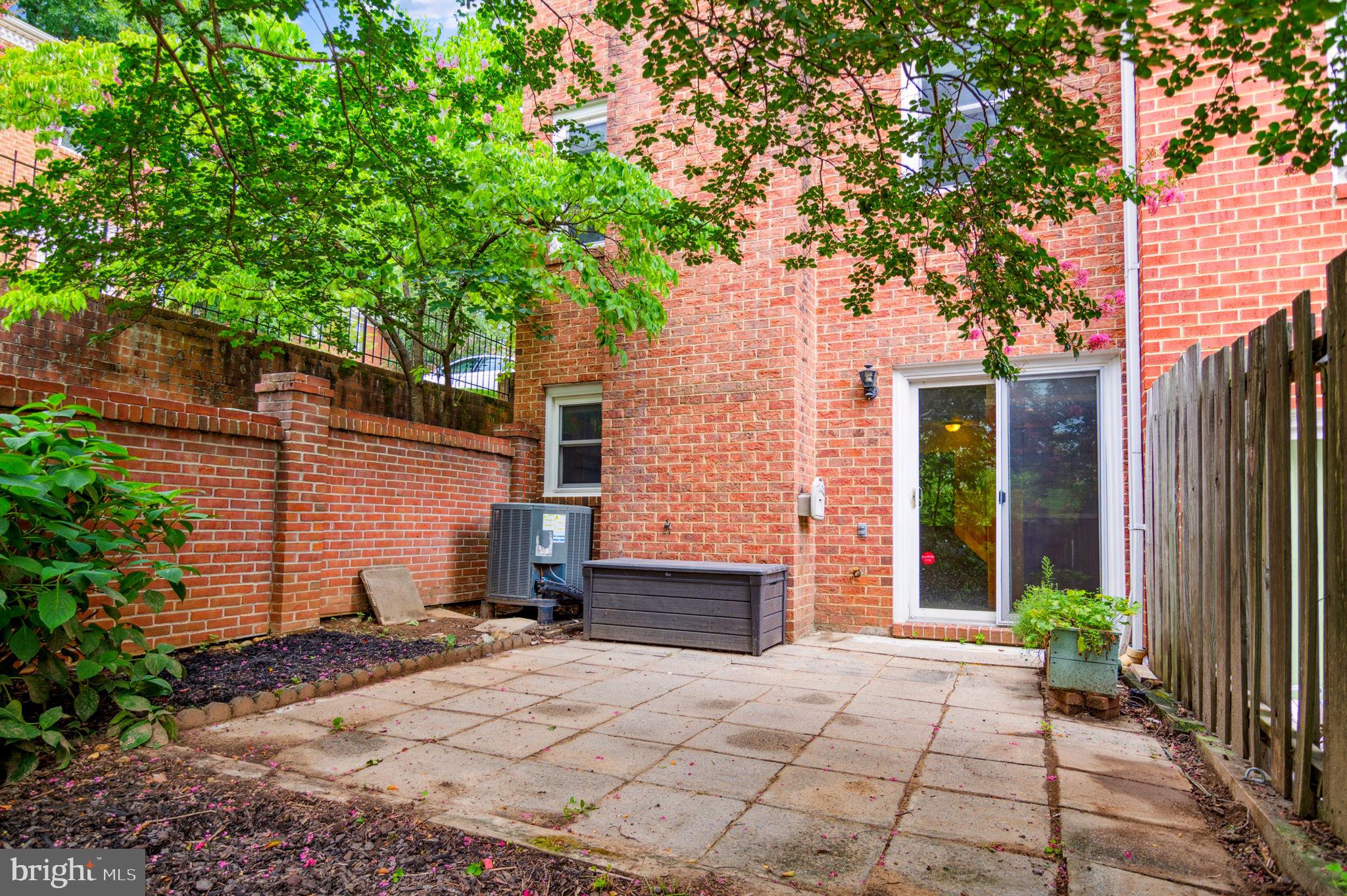 2021 South Glebe Road Arlington, VA 22206 - Photo 31 of 34 Gallery Image 31