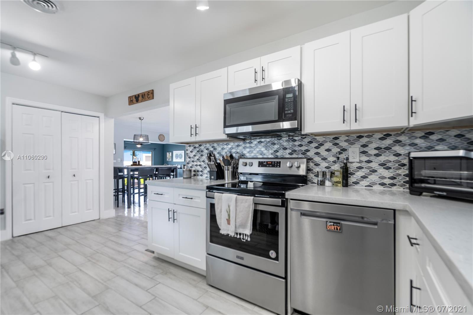 1516 North Park Road Hollywood, FL 33021 - Photo 16 of 35 Gallery Image 16