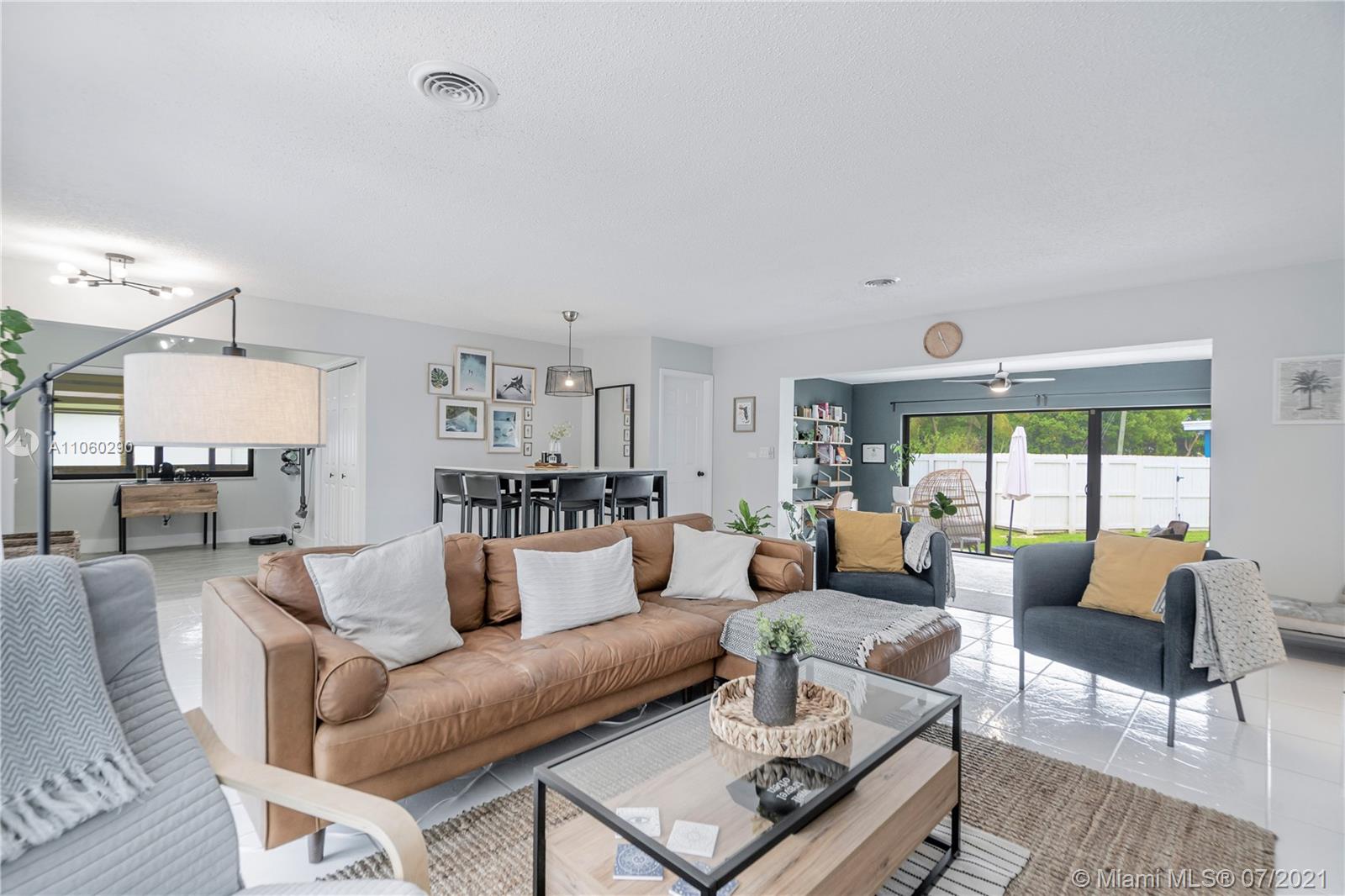 1516 North Park Road Hollywood, FL 33021 - Photo 8 of 35 Gallery Image 8