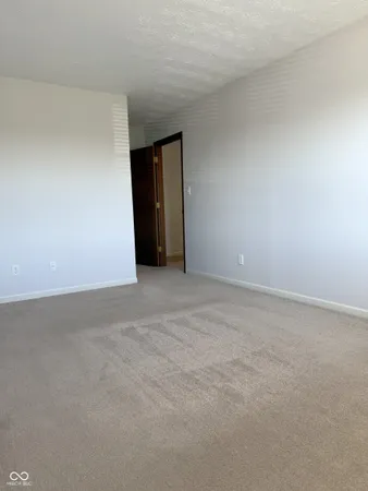 $189,900 | 526 Paradise Way, Unit B, Greenwood, IN 46143