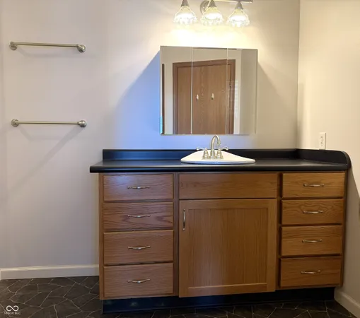 $189,900 | 526 Paradise Way, Unit B, Greenwood, IN 46143