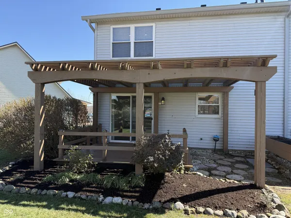 $189,900 | 526 Paradise Way, Unit B, Greenwood, IN 46143