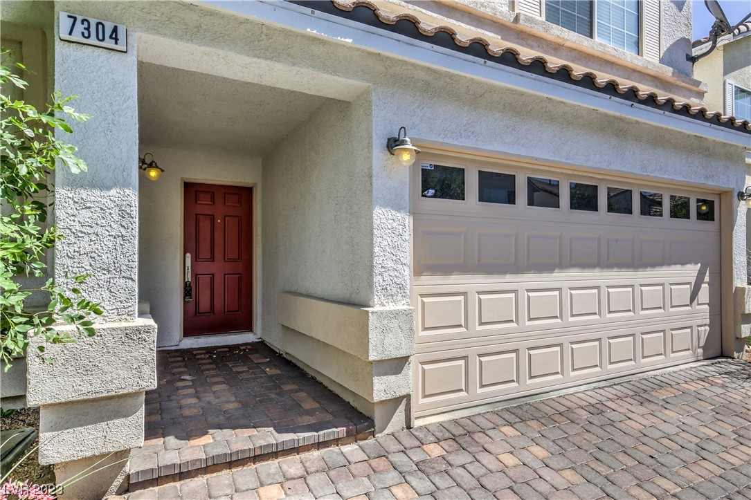 7304 Plantanus Road Las Vegas, NV 89113 - Photo 4 of 36