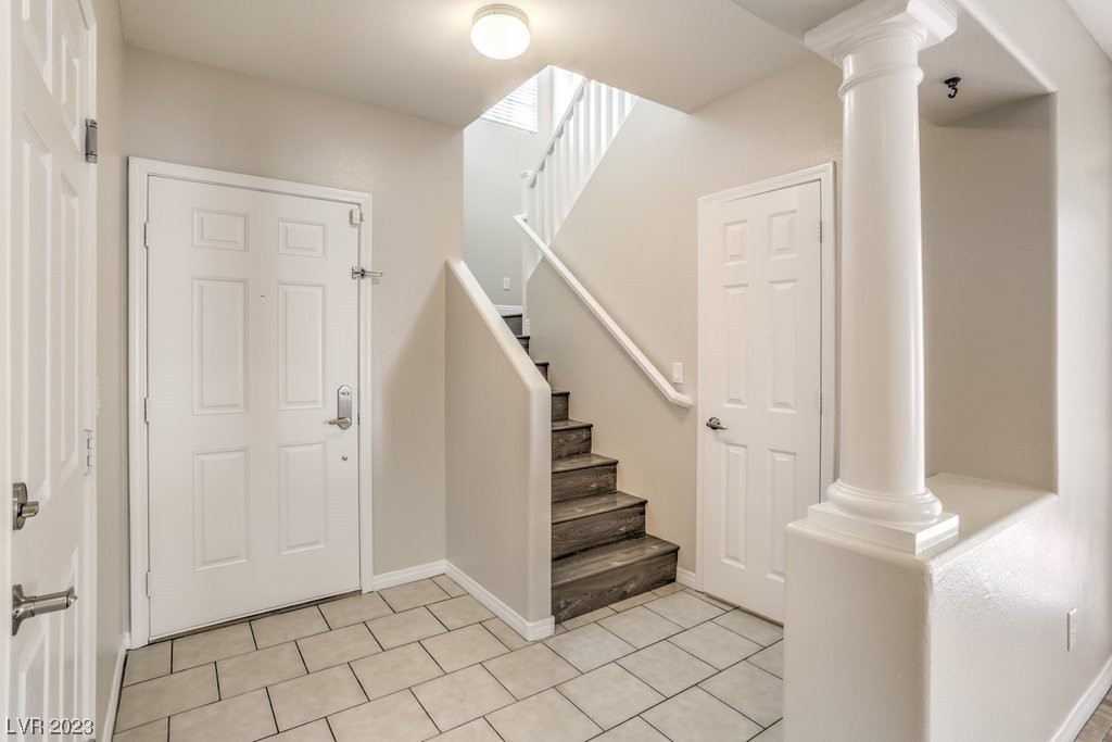 7304 Plantanus Road Las Vegas, NV 89113 - Photo 5 of 36