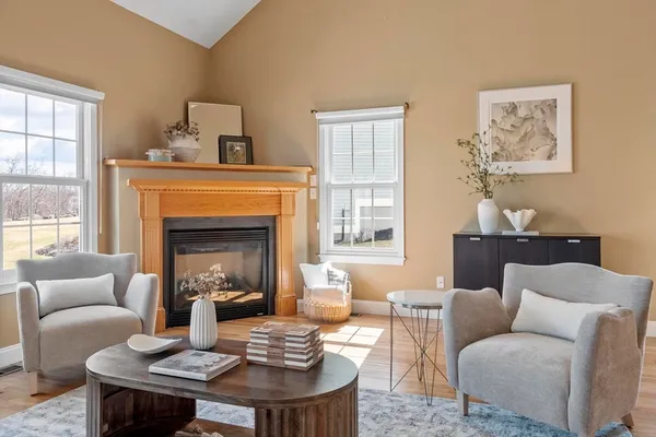 $699,900 | 55 Apple Blossom Lane, Unit 8, Lynn, MA 01904