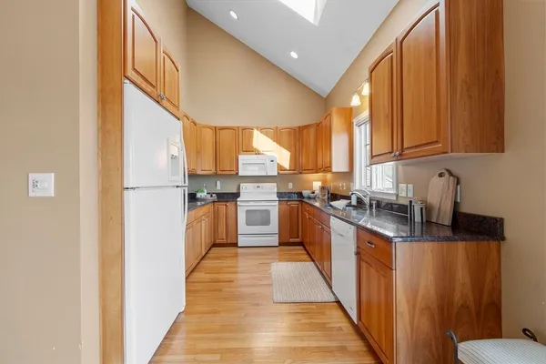 $699,900 | 55 Apple Blossom Lane, Unit 8, Lynn, MA 01904