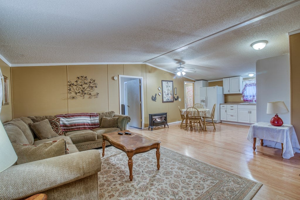 19321 Beech Grove Road Glade Spring, VA 24340 - Photo 6 of 16 Gallery Image 6