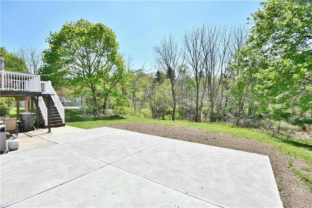 162 Drake Road Bethel Park, PA 15102 - Photo 17 of 22 Gallery Image 17
