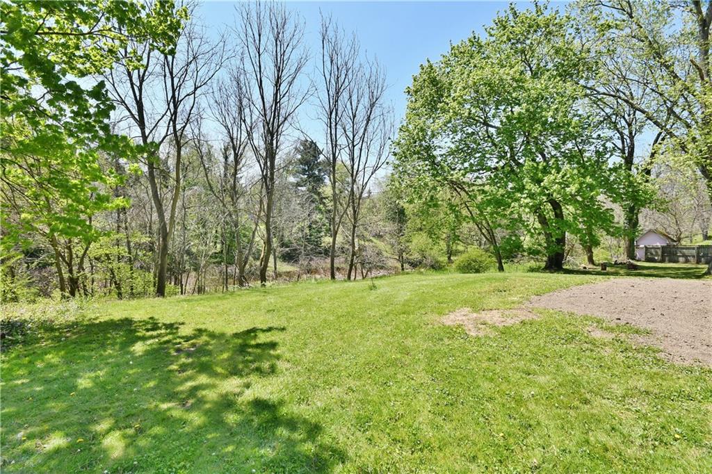 162 Drake Road Bethel Park, PA 15102 - Photo 18 of 22 Gallery Image 18