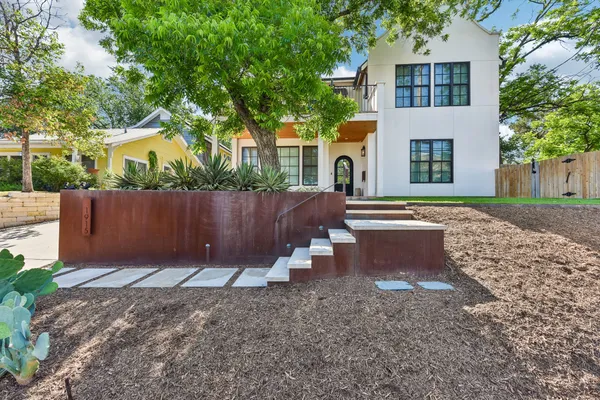$2,800,000 | 1915 Brackenridge Street, Austin, TX 78704