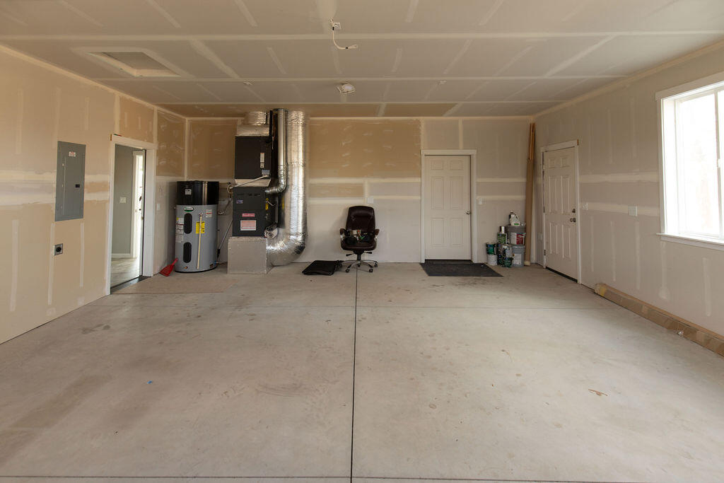 23775 Dodds Road Bend, OR 97701 - Photo 45 of 67 2 Car Garage with access to laundry room, pantry and outside.