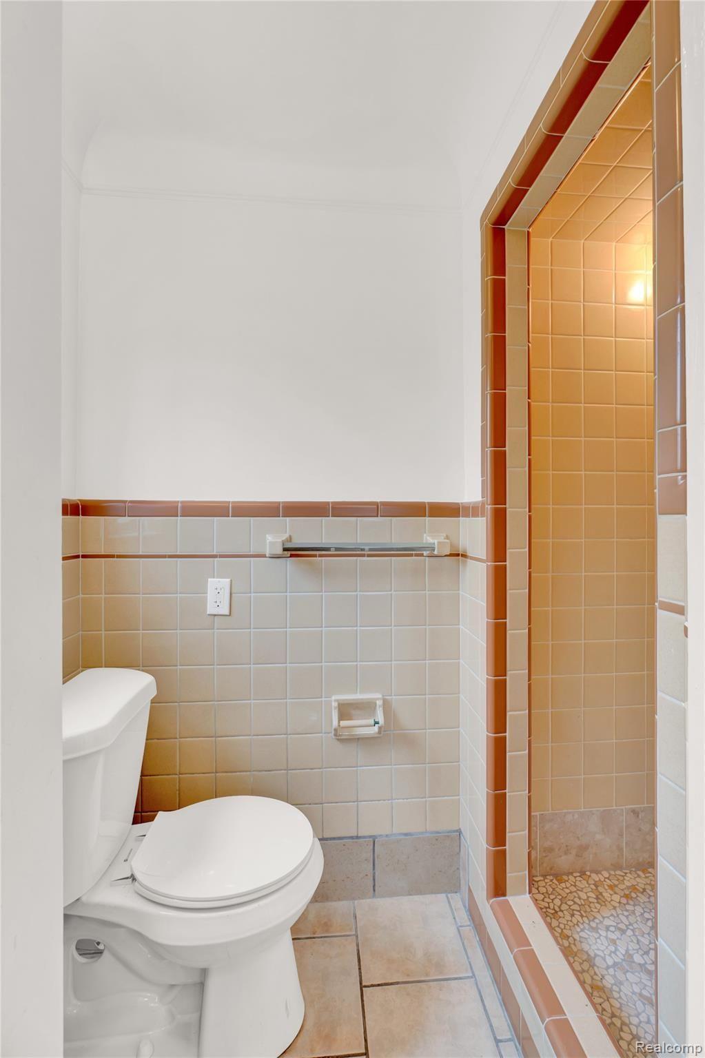 29098 Utley Road Farmington, MI 48334 - Photo 15 of 27 Edited-24.jpg